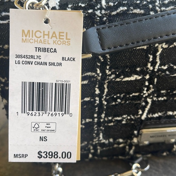 MICHAEL KORS
Tribeca Large Frayed Denim Shoulder Crossbody Bag
NWT - Picture 13 of 16